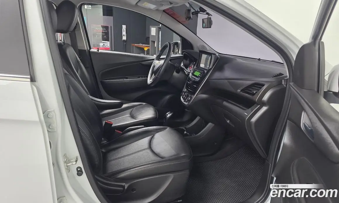 Chevrolet Spark 2016 1.0 автомат (гидро), фото 17