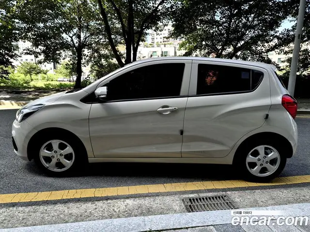 Chevrolet Spark 2016 1.0 автомат (гидро), миниатюра 8