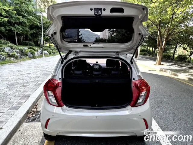 Chevrolet Spark 2016 1.0 автомат (гидро), миниатюра 9