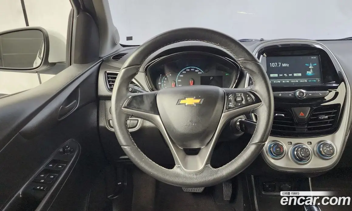 Chevrolet Spark 2017 1.0 автомат (гидро), фото 19