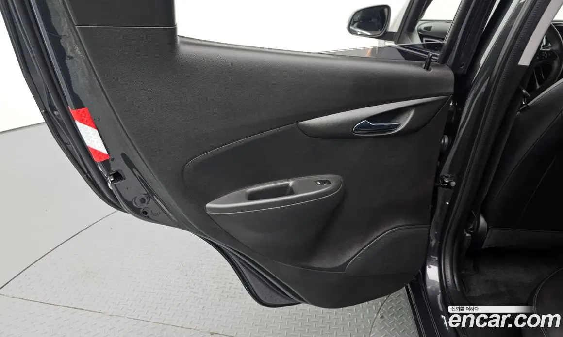 Chevrolet Spark 2022 1.0 автомат (гидро), фото 15