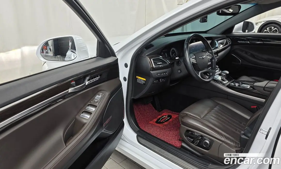 Genesis EQ900 2016 3.3 автомат (гидро), фото 13 Genesis EQ900 2016 3.3 автомат (гидро), фото 13