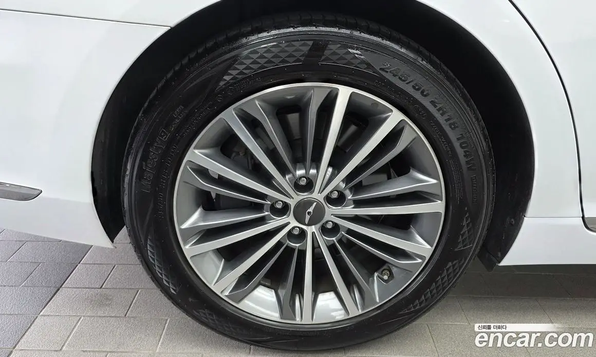 Genesis EQ900 2016 3.3 автомат (гидро), фото 5 Genesis EQ900 2016 3.3 автомат (гидро), фото 5