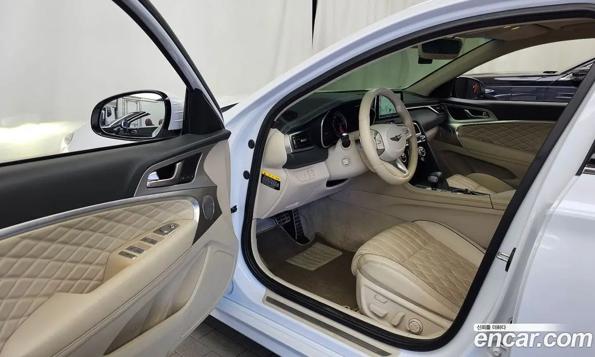 Genesis G70 2018 3.3 автомат (гидро), фото 13 Genesis G70 2018 3.3 автомат (гидро), фото 13