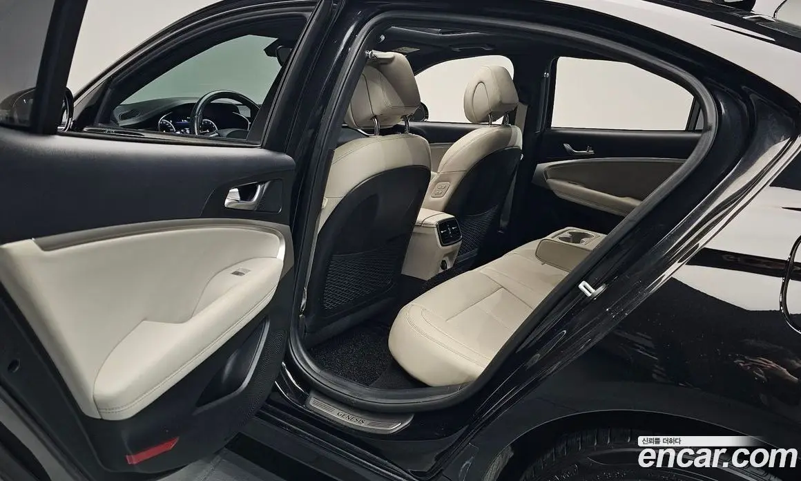 Genesis G70 2021 2.0 автомат (гидро), фото 17 Genesis G70 2021 2.0 автомат (гидро), фото 17
