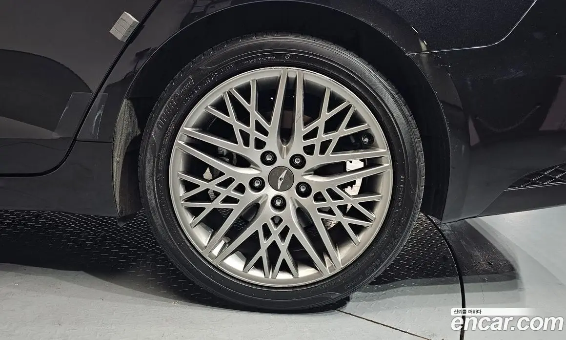 Genesis G70 2021 2.0 автомат (гидро), фото 7 Genesis G70 2021 2.0 автомат (гидро), фото 7