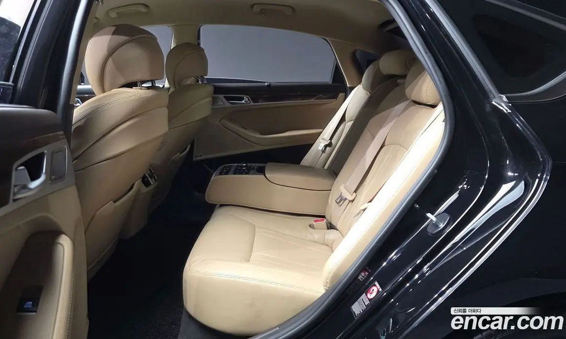 Genesis G80 2016 3.3 автомат (гидро), фото 16 Genesis G80 2016 3.3 автомат (гидро), фото 16