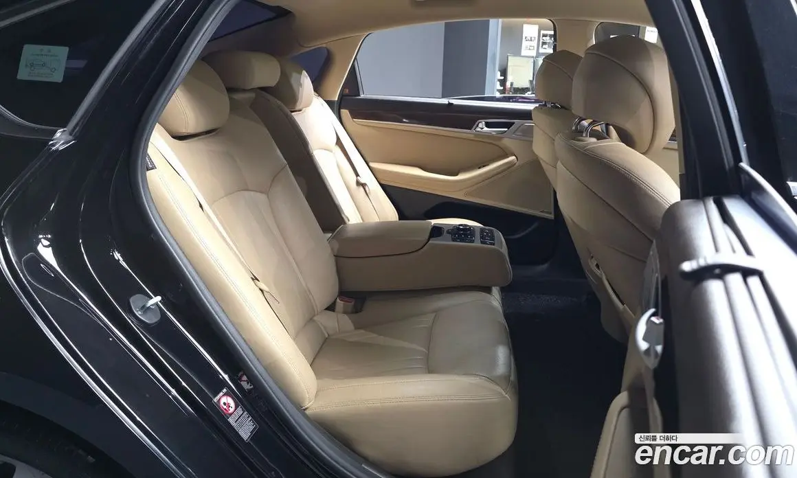 Genesis G80 2016 3.3 автомат (гидро), фото 18 Genesis G80 2016 3.3 автомат (гидро), фото 18