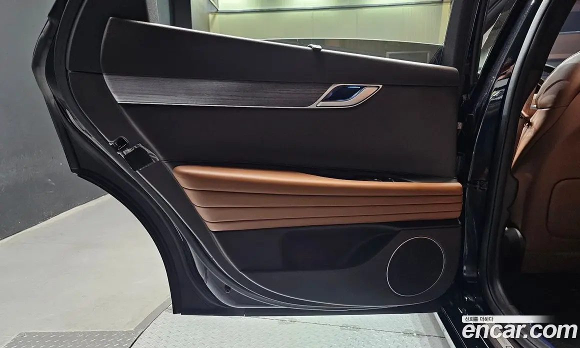 Genesis G80 2023 2.5 автомат (гидро), фото 15