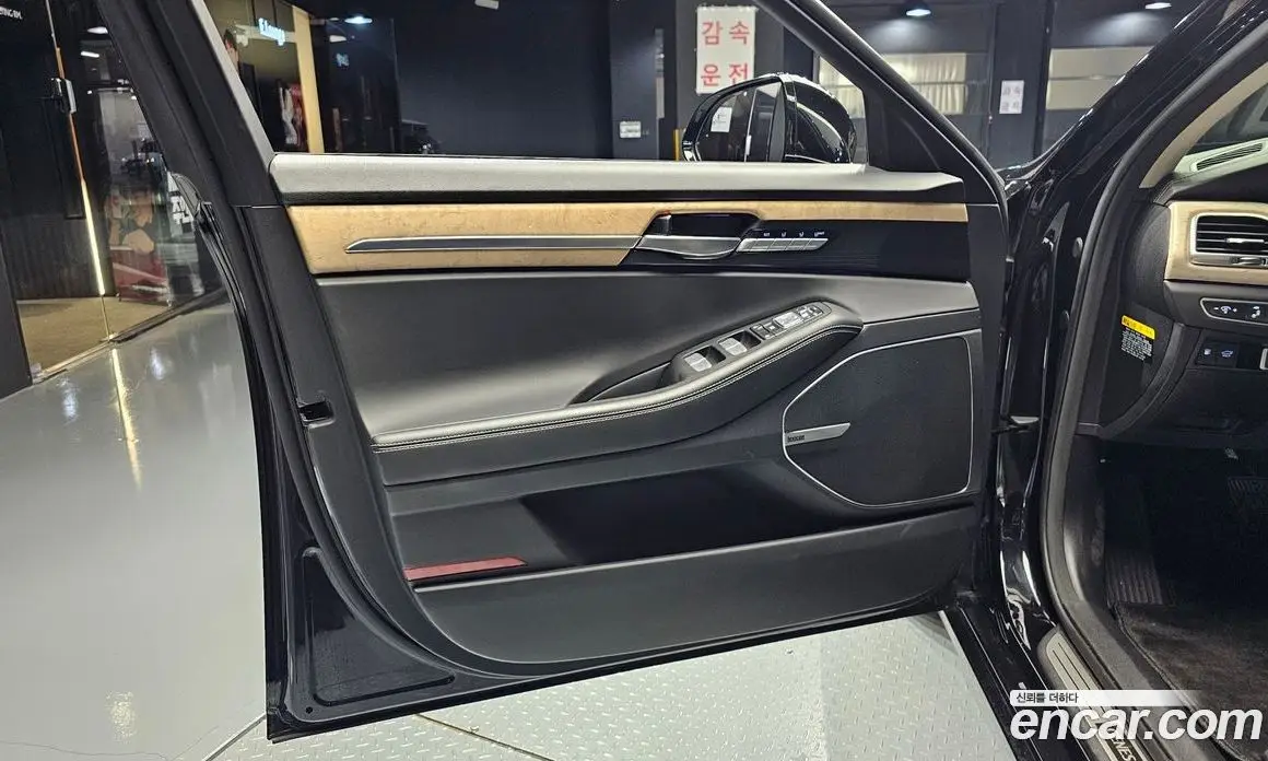 Genesis G90 2020 3.8 автомат (гидро), фото 13 Genesis G90 2020 3.8 автомат (гидро), фото 13