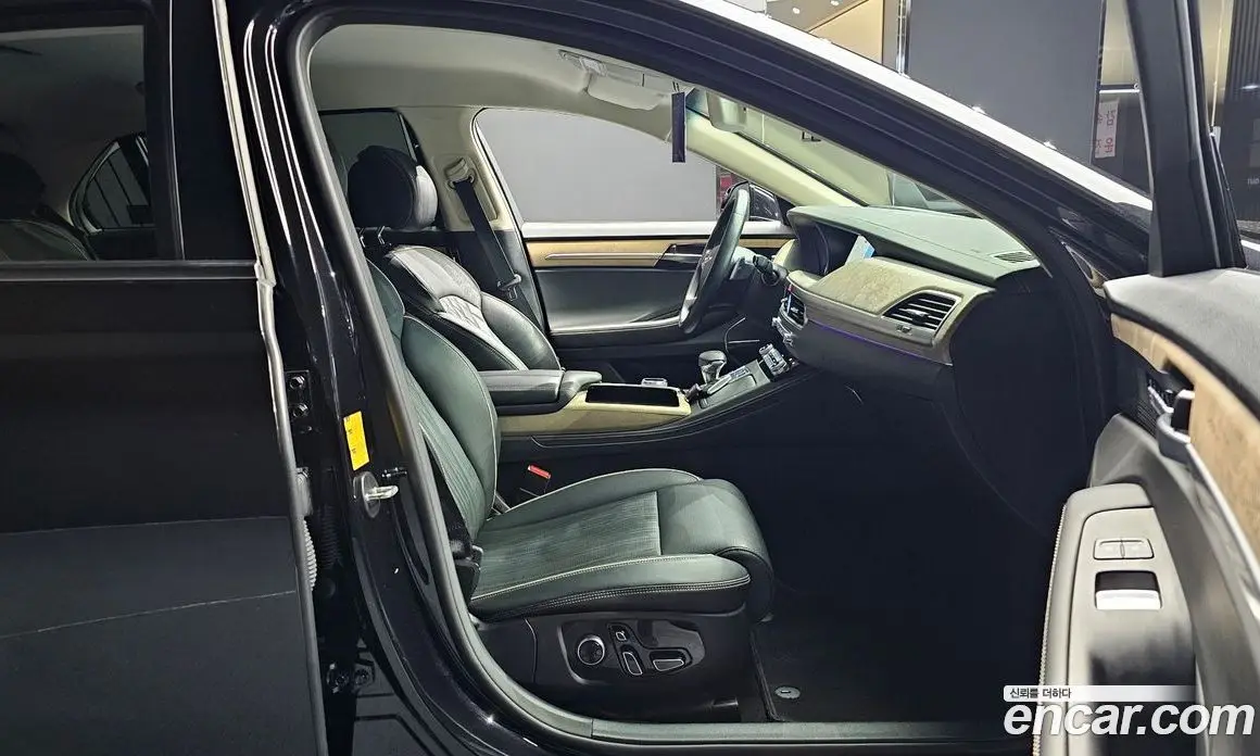 Genesis G90 2020 3.8 автомат (гидро), фото 16 Genesis G90 2020 3.8 автомат (гидро), фото 16