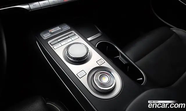 Genesis GV70 2021 2.2 автомат (гидро), миниатюра 12