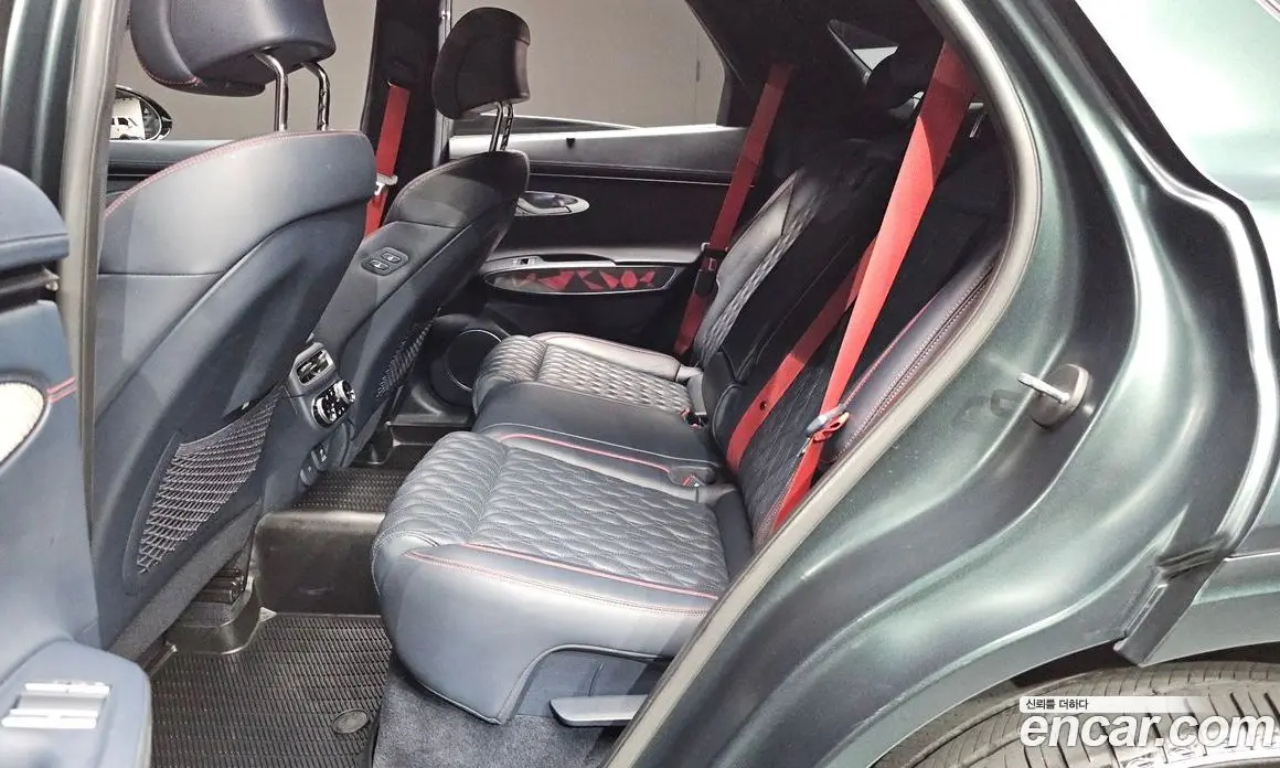 Genesis GV70 2021 3.5 автомат (гидро), фото 15