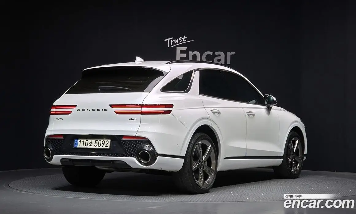Genesis GV70 2022 2.5 автомат (гидро), фото 2 Genesis GV70 2022 2.5 автомат (гидро), фото 2