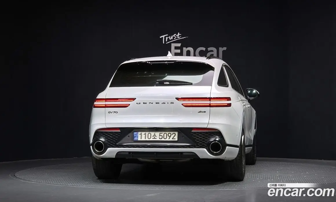 Genesis GV70 2022 2.5 автомат (гидро), фото 4 Genesis GV70 2022 2.5 автомат (гидро), фото 4