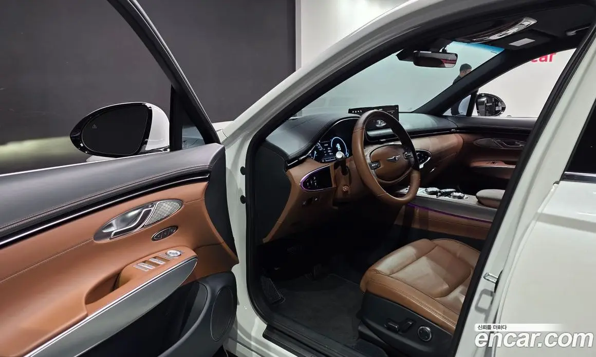 Genesis GV70 2022 2.5 автомат (гидро), фото 13 Genesis GV70 2022 2.5 автомат (гидро), фото 13