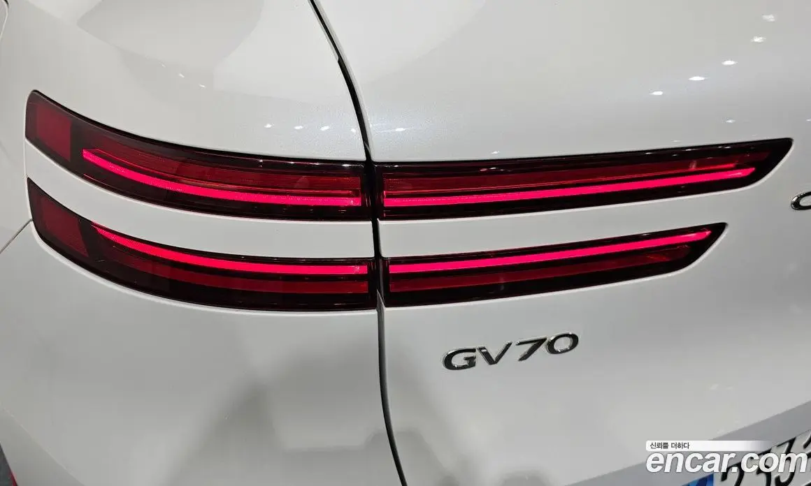 Genesis GV70 2022 2.2 автомат (гидро), фото 8