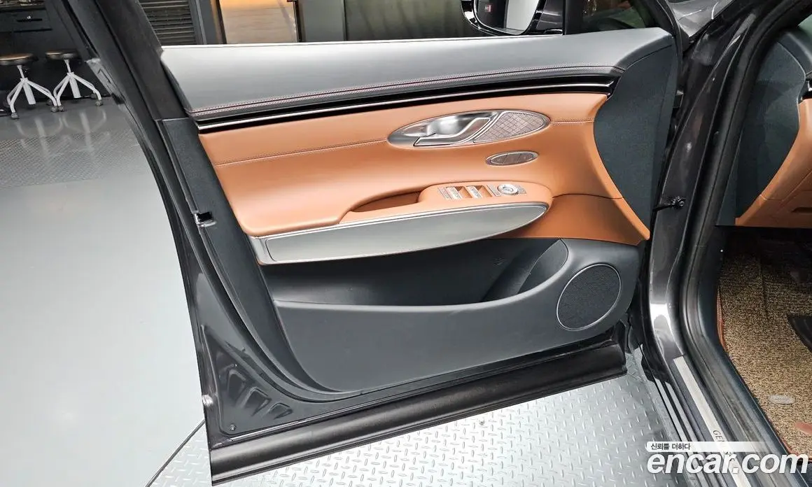 Genesis GV70 2022 2.5 автомат (гидро), фото 13