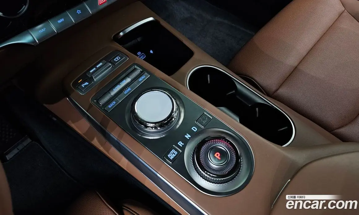 Genesis GV70 2023 2.5 автомат (гидро), фото 12