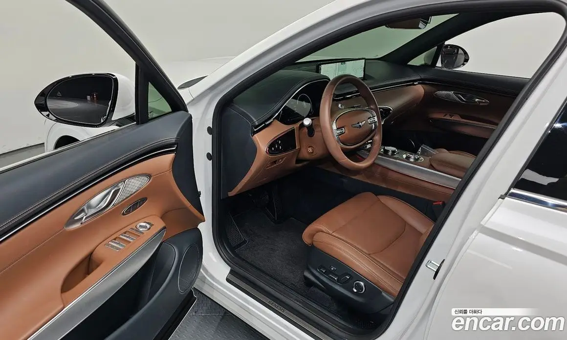 Genesis GV70 2023 2.5 автомат (гидро), фото 13