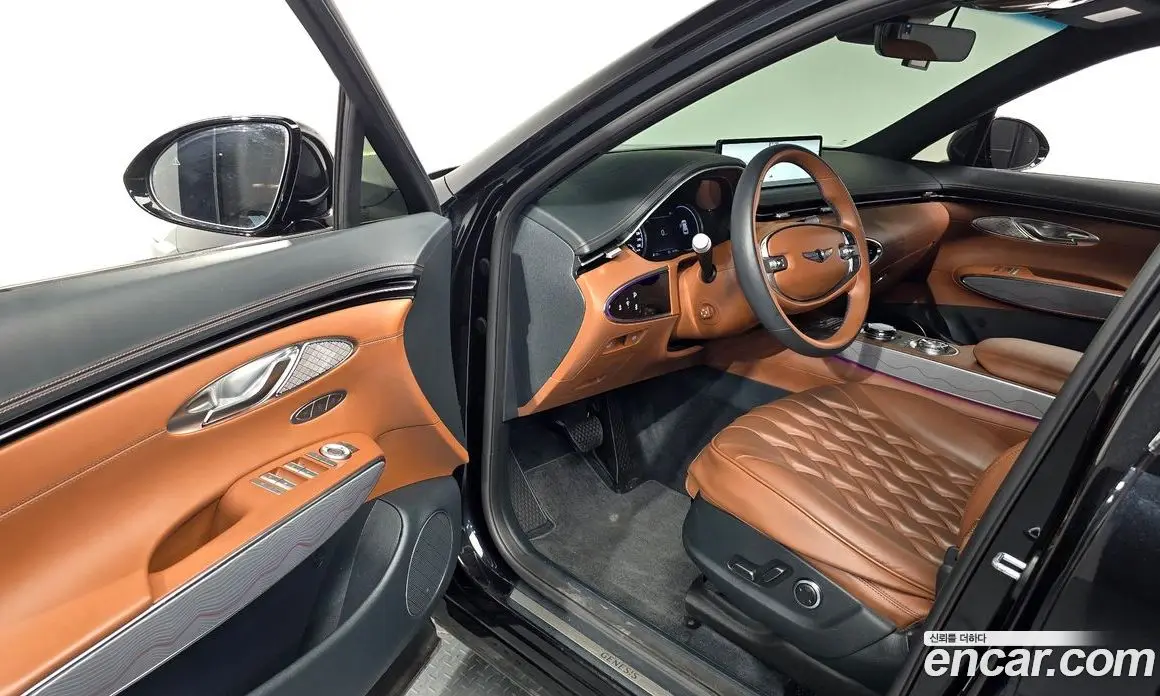 Genesis GV70 2023 2.5 автомат (гидро), фото 13