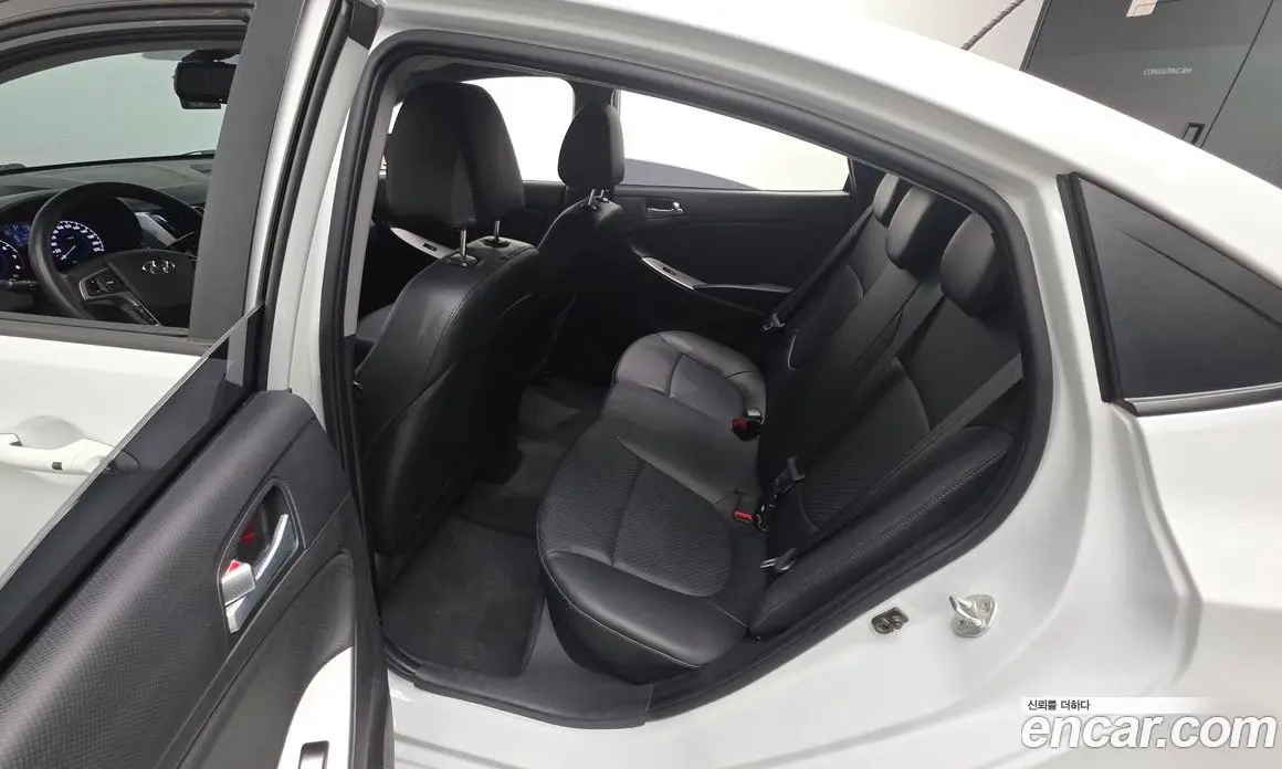Hyundai Accent 2018 1.4 автомат (гидро), фото 16 Hyundai Accent 2018 1.4 автомат (гидро), фото 16
