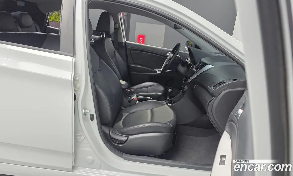 Hyundai Accent 2018 1.4 автомат (гидро), фото 17 Hyundai Accent 2018 1.4 автомат (гидро), фото 17