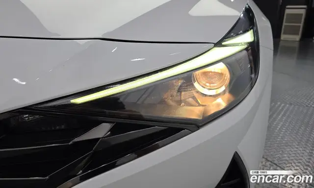 Hyundai Avante 2021 1.6 автомат (гидро), миниатюра 8