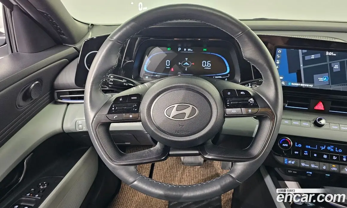Hyundai Avante 2023 1.6 автомат (гидро), фото 18