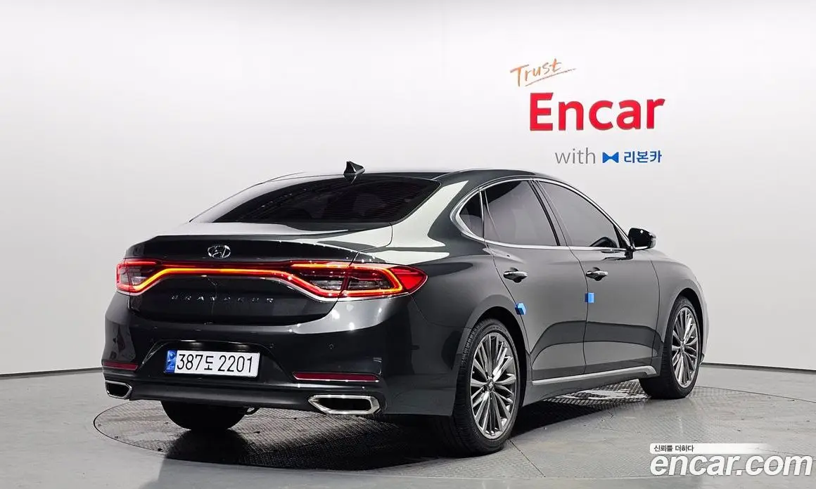 Hyundai Grandeur 2019 2.4 автомат (гидро), фото 2 Hyundai Grandeur 2019 2.4 автомат (гидро), фото 2