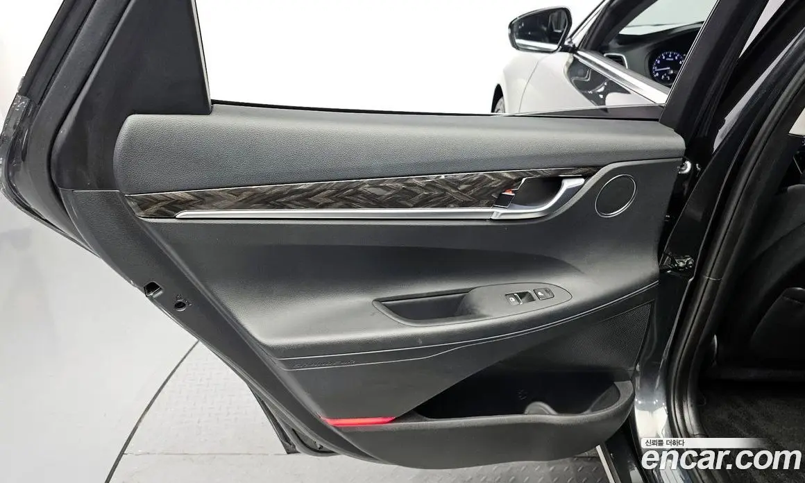 Hyundai Grandeur 2019 2.4 автомат (гидро), фото 15 Hyundai Grandeur 2019 2.4 автомат (гидро), фото 15