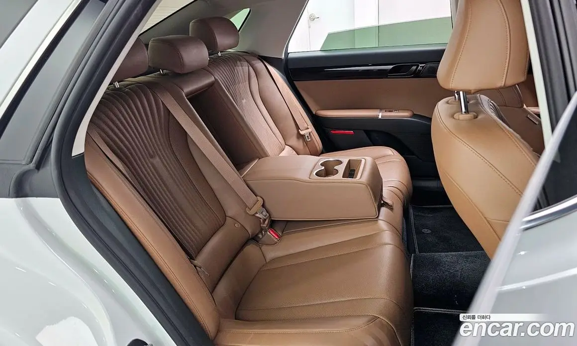 Hyundai Grandeur 2024 2.5 автомат (гидро), фото 17