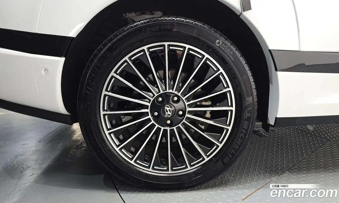 Hyundai Ioniq 9 2025 0.2 автомат (гидро), фото 4 Hyundai Ioniq 9 2025 0.2 автомат (гидро), фото 4