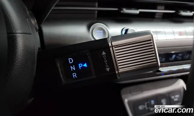 Hyundai Kona 2025 1.6 автомат (гидро), миниатюра 12