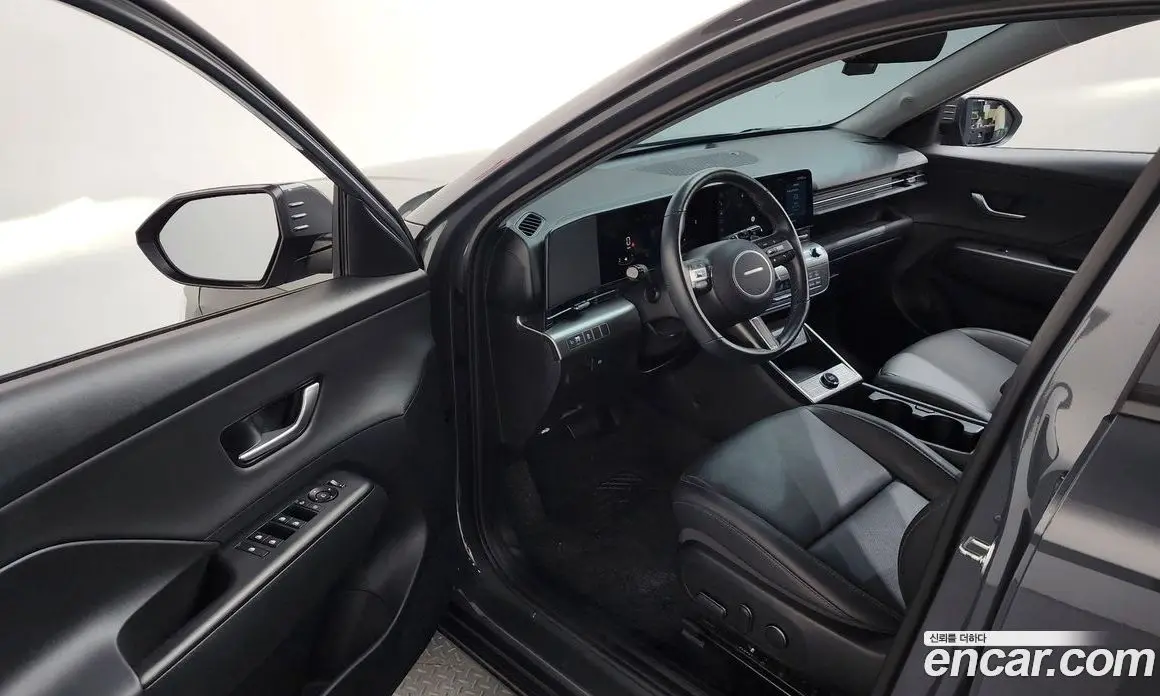 Hyundai Kona 2025 1.6 автомат (гидро), фото 13