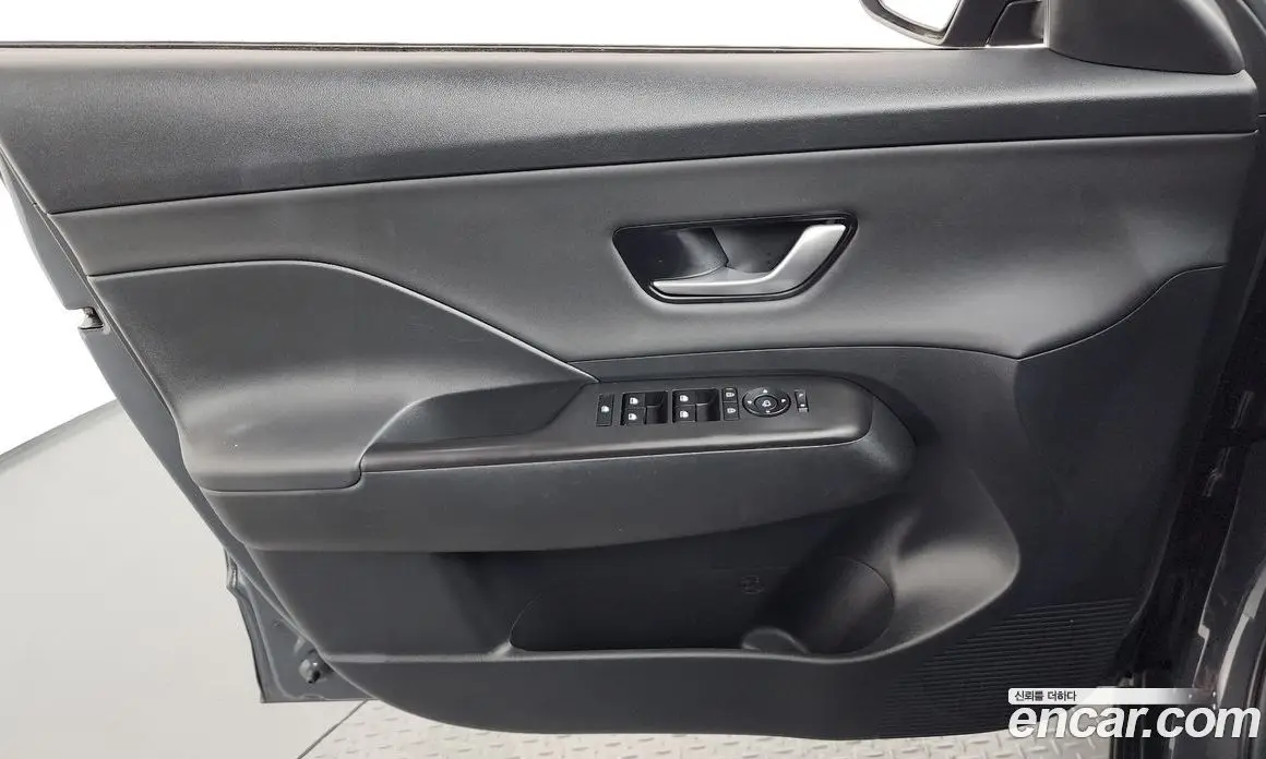 Hyundai Kona 2025 1.6 автомат (гидро), фото 14
