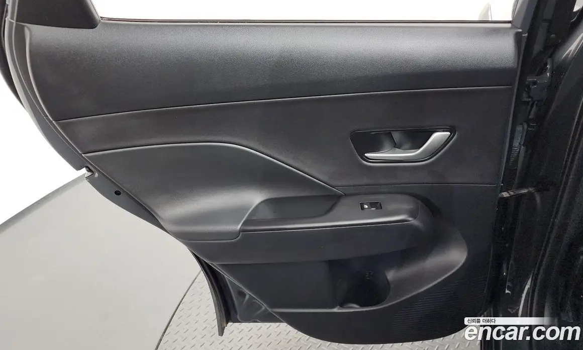 Hyundai Kona 2025 1.6 автомат (гидро), фото 15