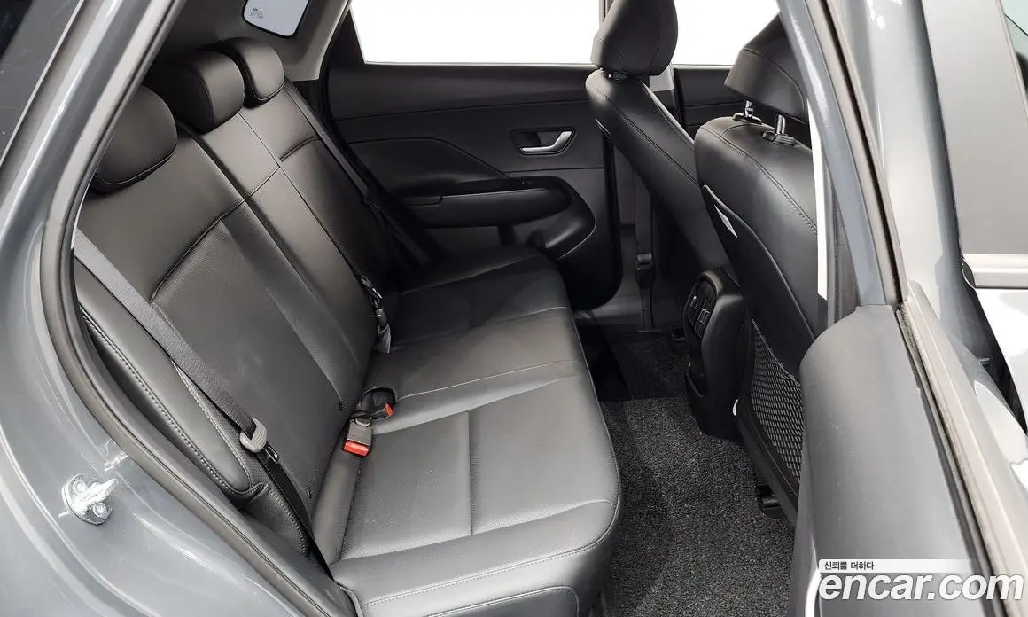 Hyundai Kona 2025 1.6 автомат (гидро), фото 17