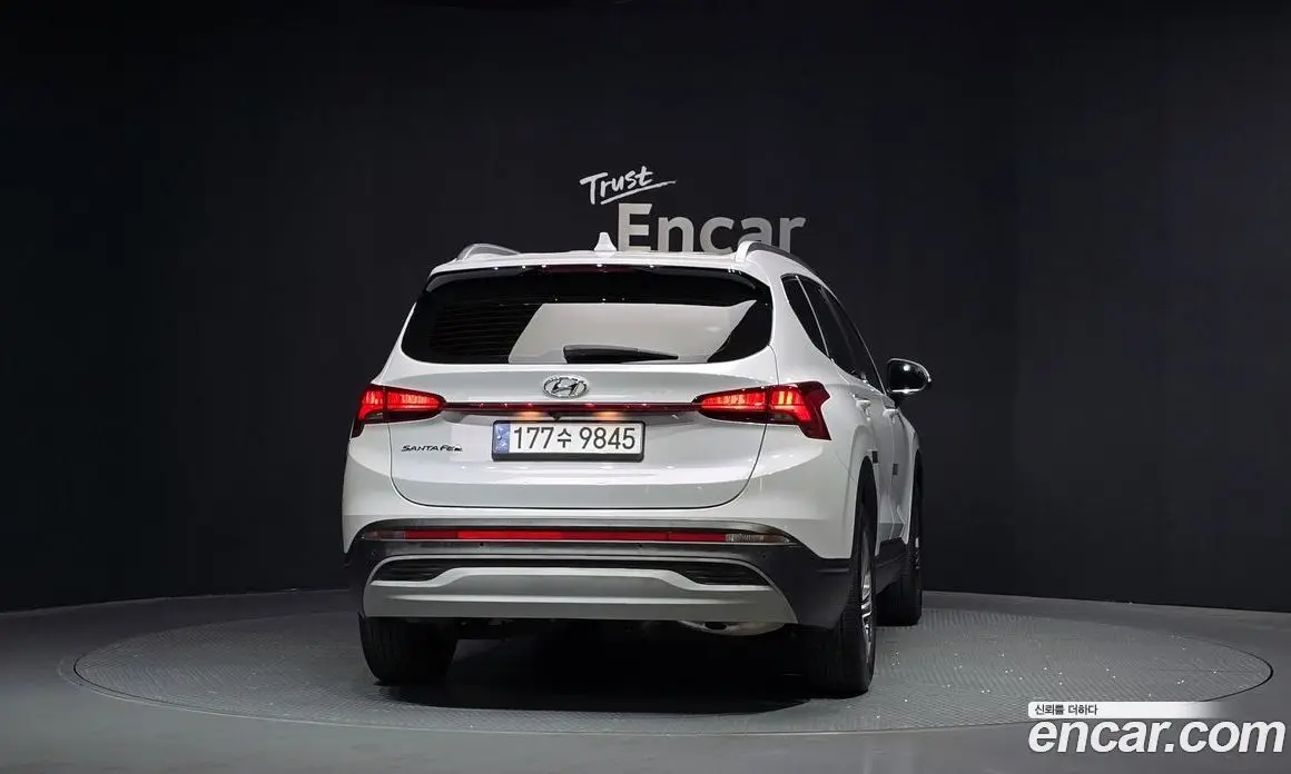 Hyundai Santa Fe 2022 2.2 автомат (гидро), фото 4