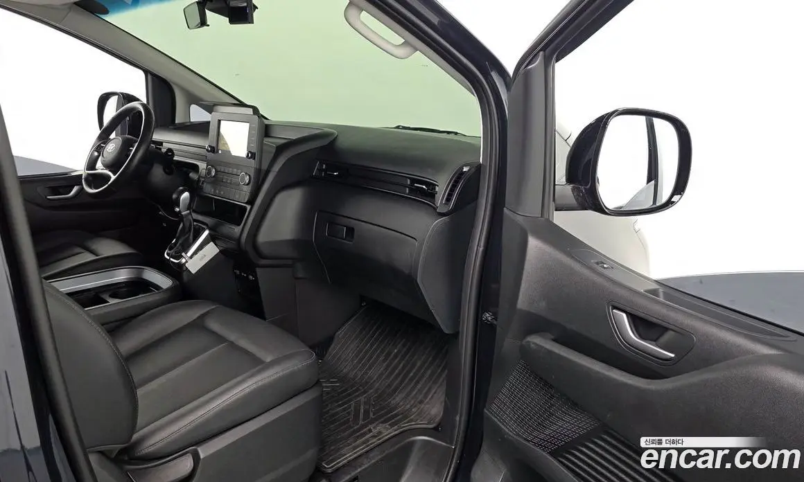 Hyundai Staria 2023 3.5 автомат (гидро), фото 18 Hyundai Staria 2023 3.5 автомат (гидро), фото 18