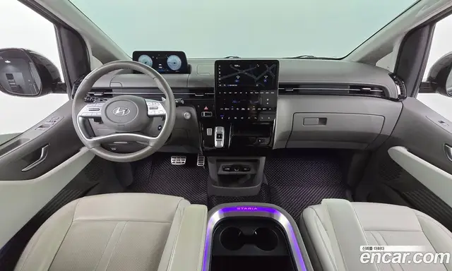 Hyundai Staria 2023 2.2 автомат (гидро), миниатюра 9