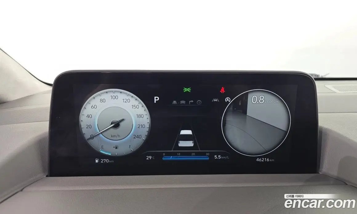Hyundai Staria 2023 2.2 автомат (гидро), фото 10