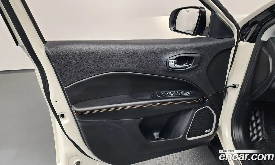 Jeep Compass 2019 2.4 автомат (гидро), фото 14 Jeep Compass 2019 2.4 автомат (гидро), фото 14
