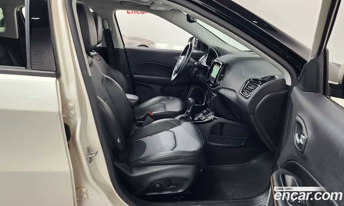 Jeep Compass 2019 2.4 автомат (гидро), фото 16 Jeep Compass 2019 2.4 автомат (гидро), фото 16