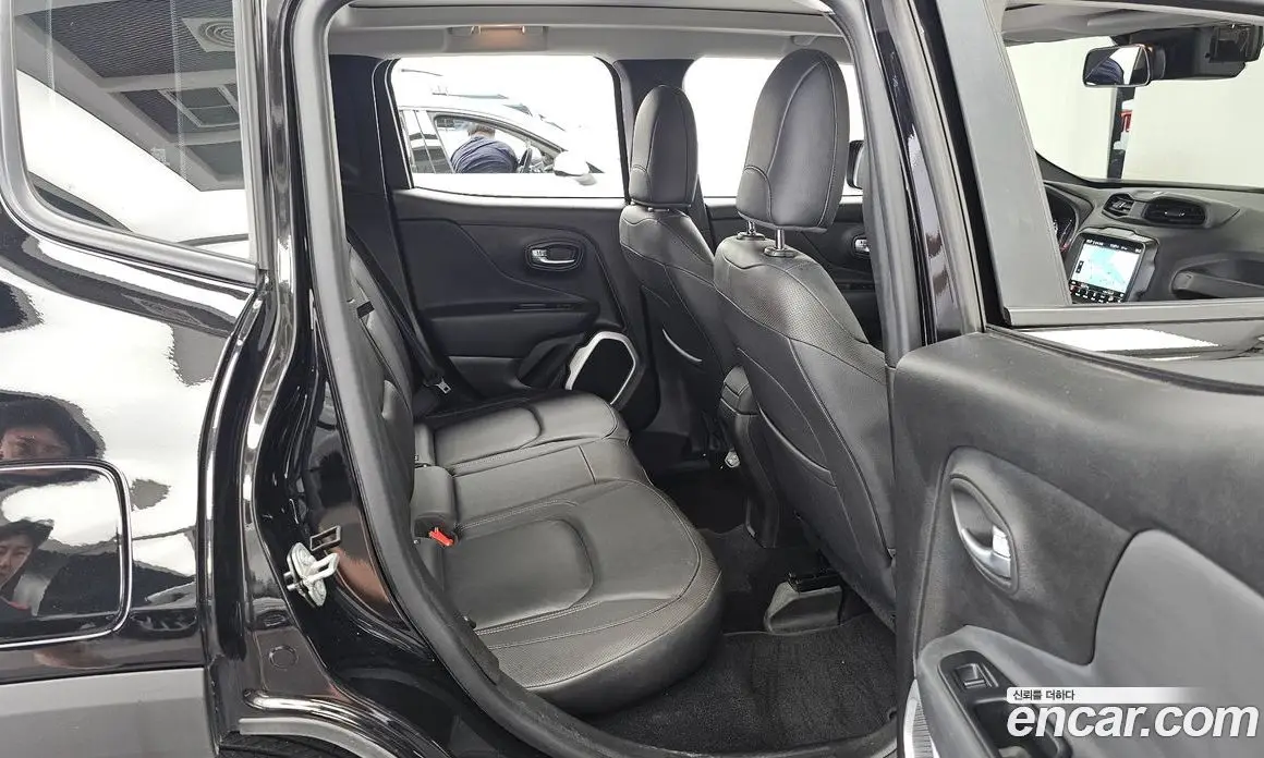 Jeep Renegade 2018 2.4 автомат (гидро), фото 18 Jeep Renegade 2018 2.4 автомат (гидро), фото 18