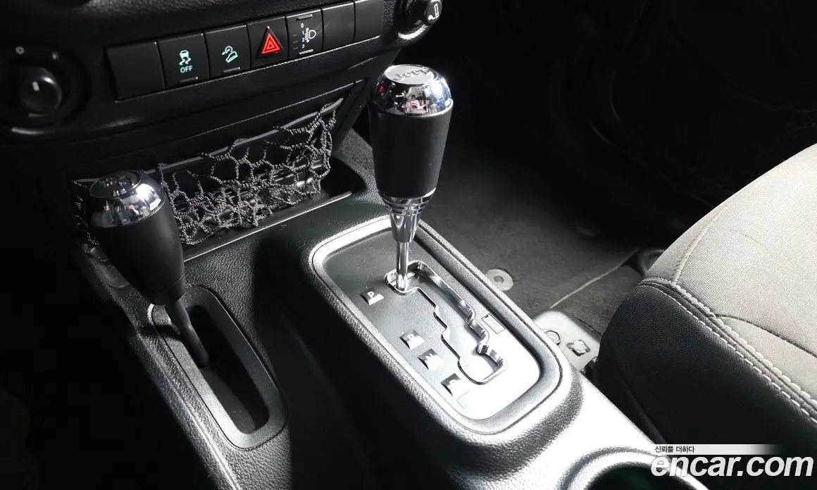 Jeep Wrangler 2017 3.6 автомат (гидро), фото 12 Jeep Wrangler 2017 3.6 автомат (гидро), фото 12