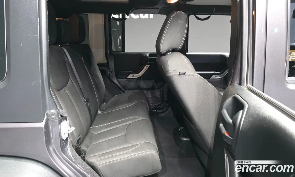 Jeep Wrangler 2017 3.6 автомат (гидро), фото 18 Jeep Wrangler 2017 3.6 автомат (гидро), фото 18