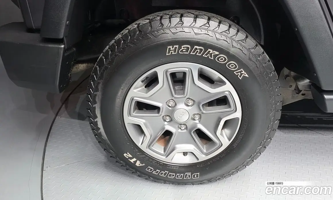Jeep Wrangler 2017 3.6 автомат (гидро), фото 5 Jeep Wrangler 2017 3.6 автомат (гидро), фото 5
