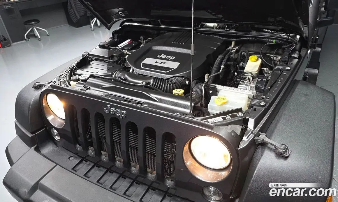 Jeep Wrangler 2017 3.6 автомат (гидро), фото 6 Jeep Wrangler 2017 3.6 автомат (гидро), фото 6