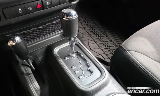 Jeep Wrangler 2017 3.6 автомат (гидро), миниатюра 11
